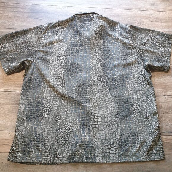 Women Blouse Excuse By Whispers 3X Crocodile Print Short-Sleeve Button Up Shirt - Picture 5 of 5